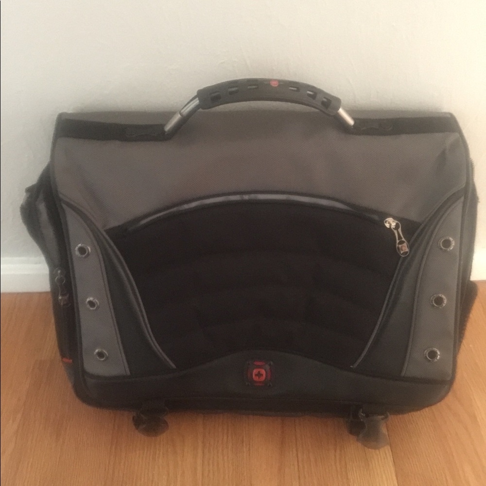 Swissgear commuter laptop bag